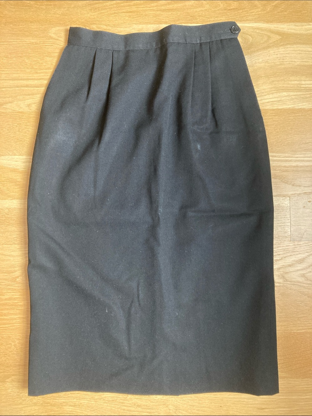Austin Reed Wool Black Pencil Skirt with Front Pleats